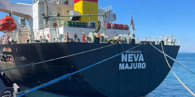 Katar'ın iki yardım gemisi daha İskenderun'a ulaştı