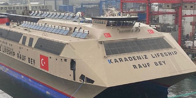 Karadeniz Holding'in Rauf Bey isimli gemisi İskenderun'a doğru yola çıktı