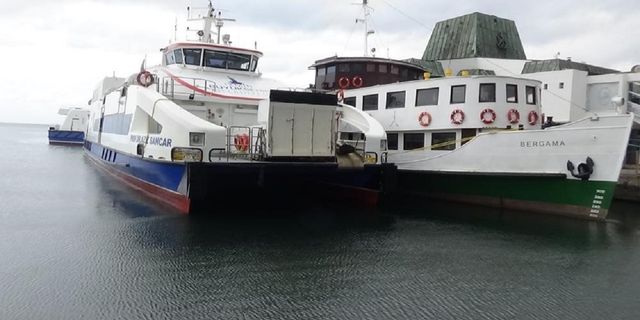 İzmir'de vapur seferleri iptal edildi