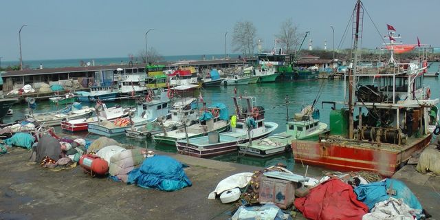 Düzce'de balıkçılar sezonunu kapatıyor