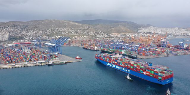 Yunan ve Çinli yetkililer gemi taşımacılığının arttırılmasını ele alıyor