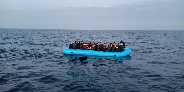 Sahil Güvenlik Komutanlığı, ilk 5 ayda 1570 göçmeni kurtardı