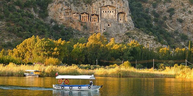 Dünyaca ünlü Dalyan Kanalı turizm sezonuna hazırlanıyor