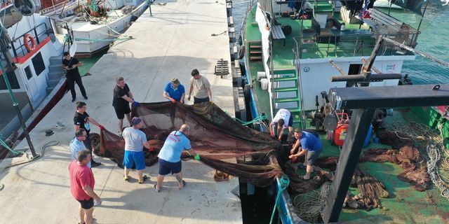 Ege ve Marmara'dan 50 bin metrekare hayalet ağ çıkarıldı