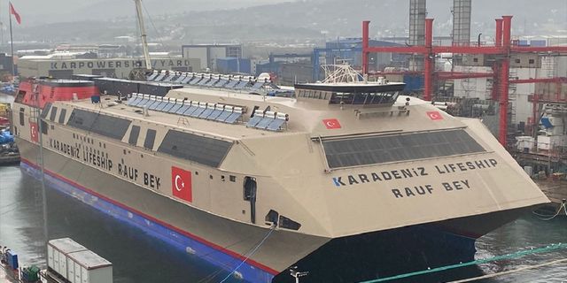 Rauf Bey Gemisi, yüzer liseye dönüştü!