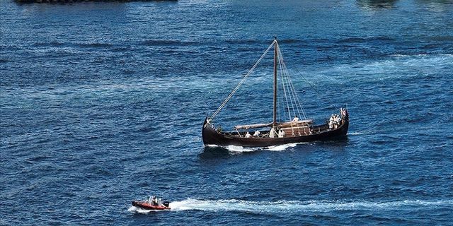 Viking yelkenlisi, Boğaz'da