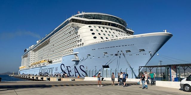 Odyssey Of The Seas, Bodrum'a demir attı
