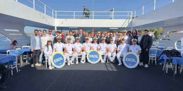 EKOL ailesi Cumhuriyet'in 100. yılını coşkuyla kutladı
