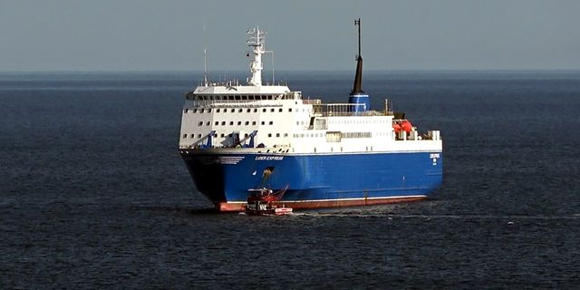 Arıza yapan yük gemisi 2 gün boyunca Karadeniz'de mahsur kaldı