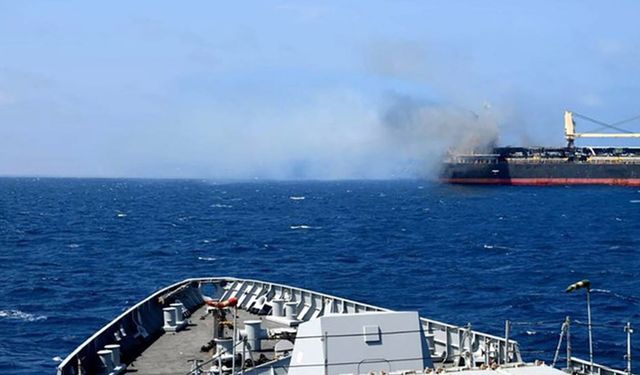Yemen açıklarında gemi kaçırma girişimi