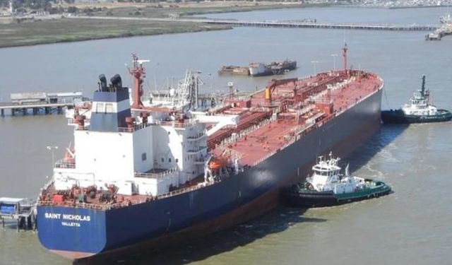 TÜPRAŞ, İran'ın ocak ayında el koyduğu petrolü geri aldı