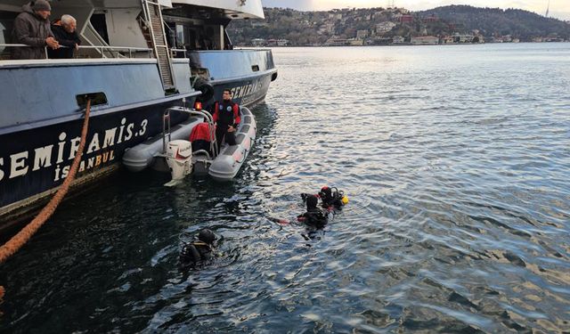 Rumeli Hisarı'nda balık tutan 2 kişi denize düşüp kayboldu