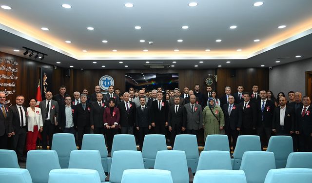 Kocaeli Valisi Aktaş DTO Kocaeli Şubesi'nin meclis toplantısına katıldı