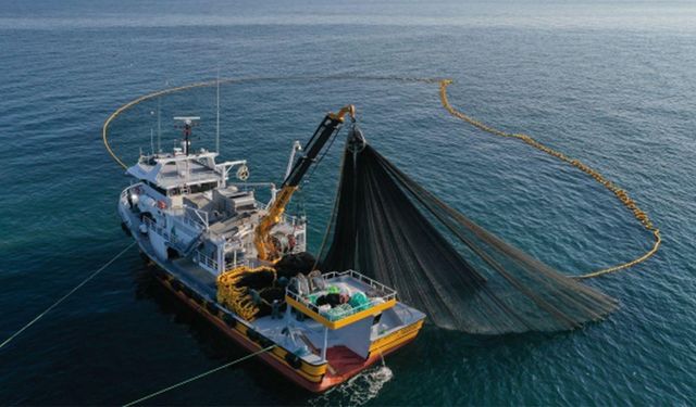 Türk balıkçılar dümeni Yunanistan’a kırdı