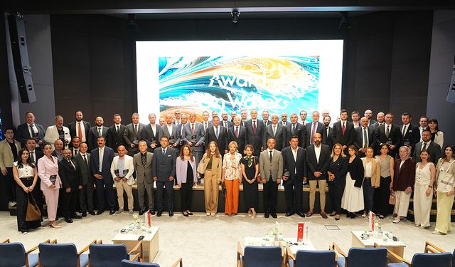 Sektörün en fazla ihracat yapan firmaları ödüllerini aldı