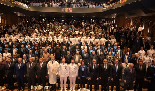 PRÜ’de akademik yıl törenle başladı