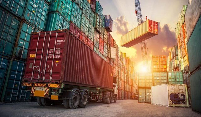 Türk tırları için Körfez koridoru gelecek yıl tamamen açılacak