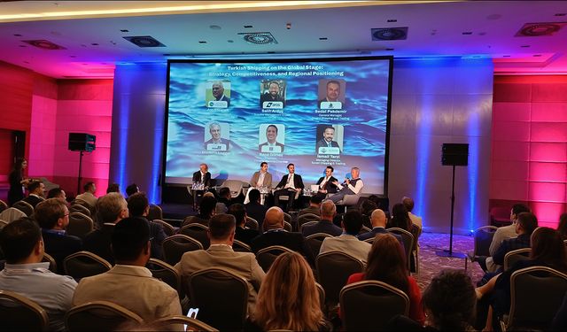 İlk 'İstanbul Denizcilik Forumu'nda sektördeki gelişmeler tartışıldı