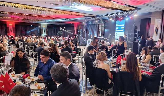 DEFAMED, Cumhuriyet'in 102. yılını baloyla kutladı