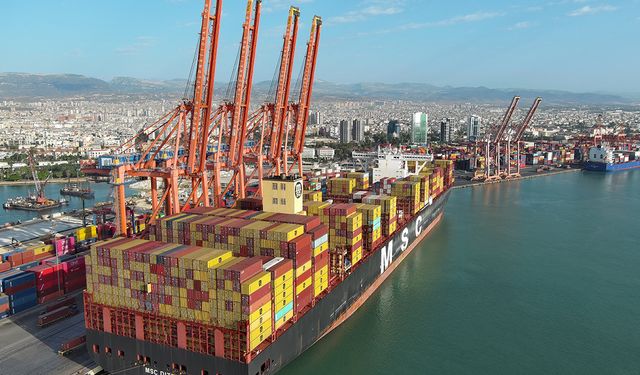 MIP'in yeni tamamlanan terminaline ilk gemi yanaştı