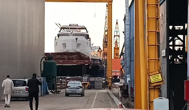 İstanbul'da tersanede patlama: Ölü ve yaralılar var