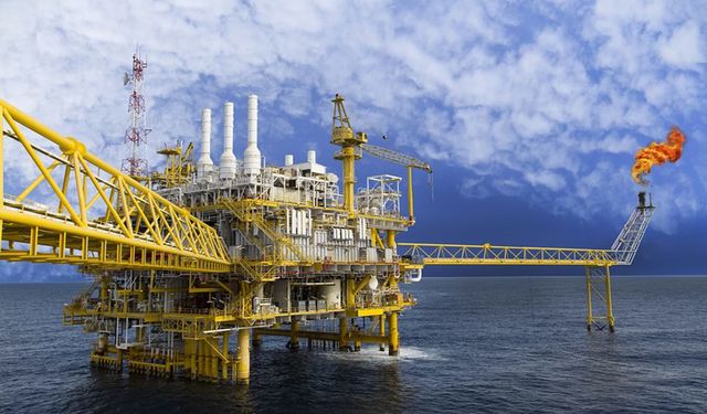 Petrol son 2 yılın en büyük düşüşünü yaşadı