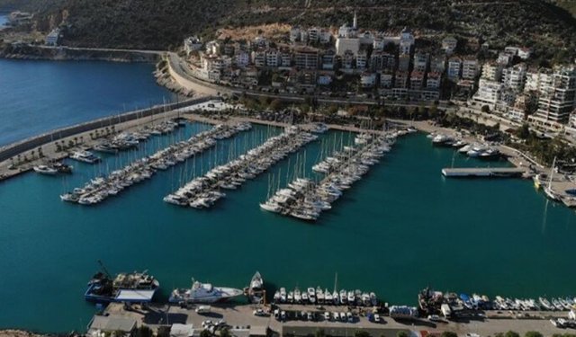 Finike Yat Limanı ihalesini yeniden Setur aldı