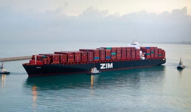 Zim, Kızıldeniz'e dönüş için sigorta şirketlerinden onay bekliyor