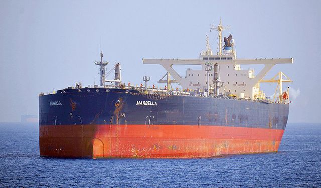 Süper tankerler, Venezuela petrol ihracatına yeniden başladı