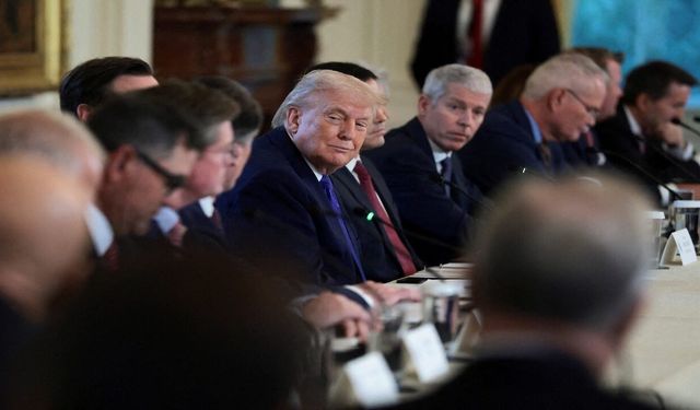 Trump’tan İran’la ticaret yapan ülkelere gümrük vergisi hamlesi