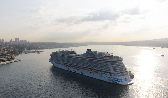 AROYA Cruises yeniden Akdeniz’de