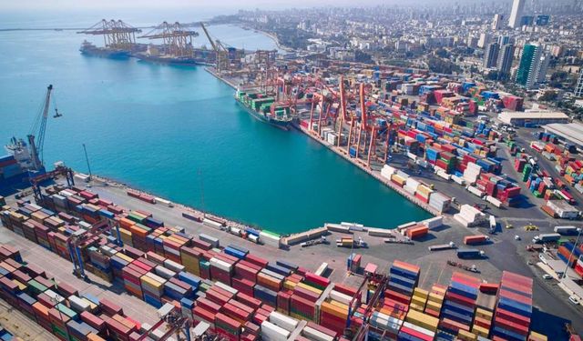 Türkiye limanları 'yeşil' ve 'akıllı' dönüşüm sürecine hız verdi