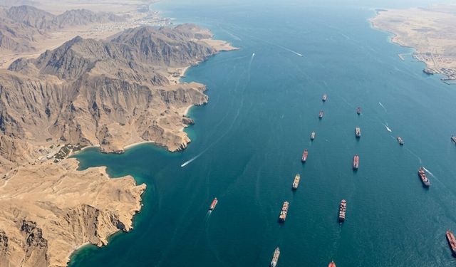 CENTCOM: 136 geminin Hürmüz Boğazı’ndan geçişi engellendi