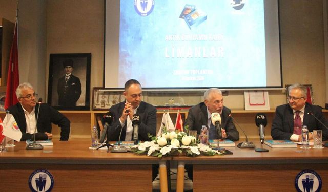 Mersin'de ‘Antik Dünyanın Kalbi Limanlar' kitabı tanıtıldı