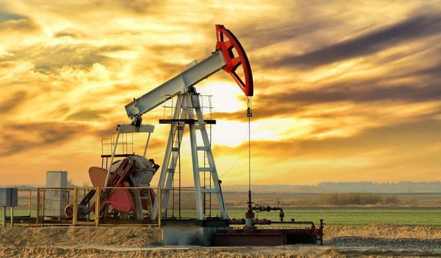 Orta Doğu'da depolar doldu, petrol üretimi durdu