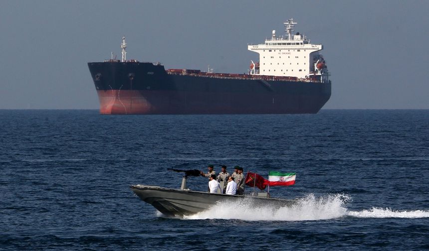 İran, 5 gemiye el koydu