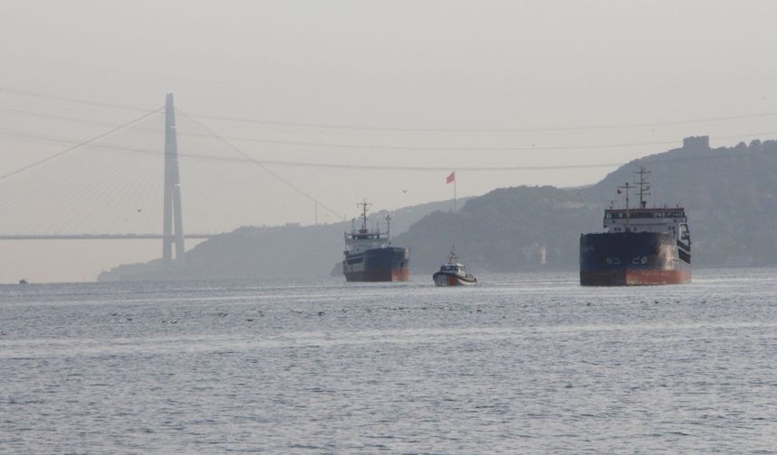 İstanbul Boğazı'ndan 2022'de 35 bin 146 gemi geçti