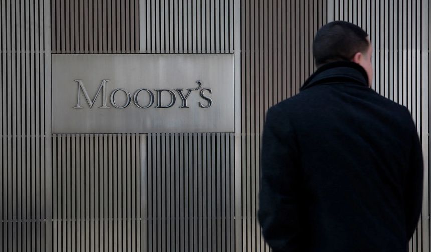 Moody's, Türkiye için büyüme tahminlerini yükseltti