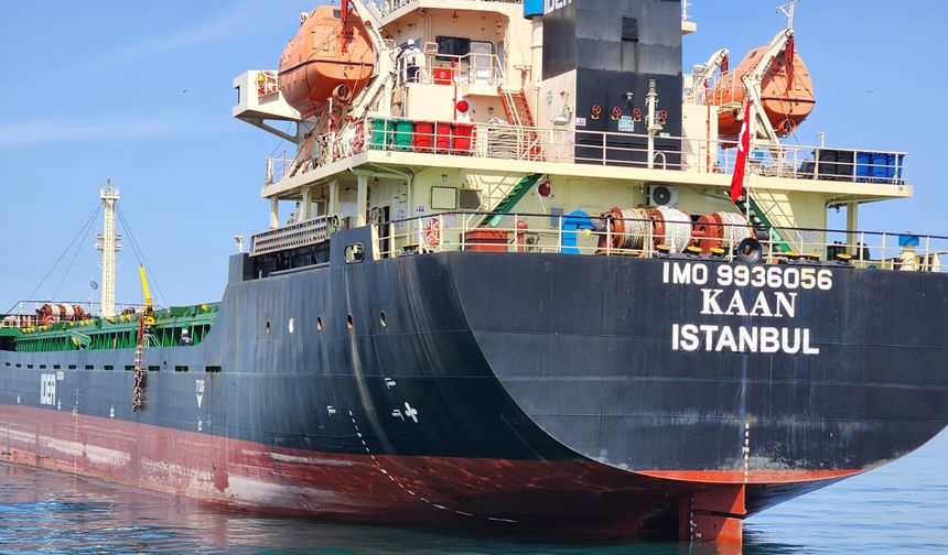 İdea Denizcilik Kaan gemisine Türk bayrağı çekti