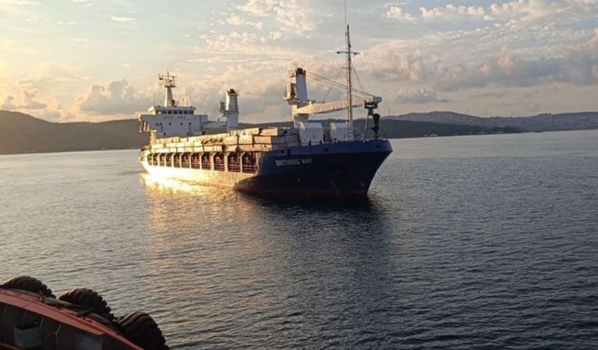 Rusya'dan Libya'ya giden gemi İstanbul Boğazı'nda arızalandı