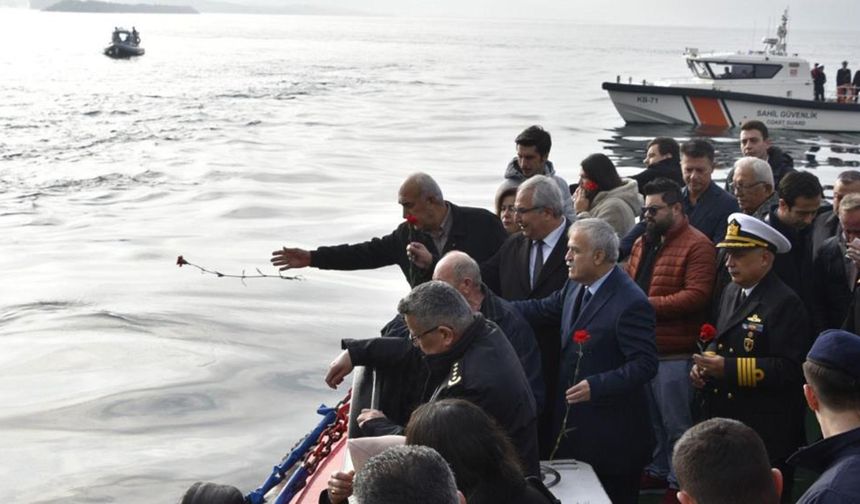 Kafkametler'in mürettebatı geminin battığı yerde anıldı