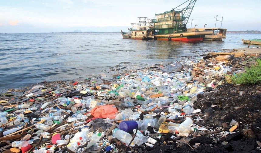 170'den fazla ülke 1,5 trilyon dolarlık plastik krizine çözüm arıyor