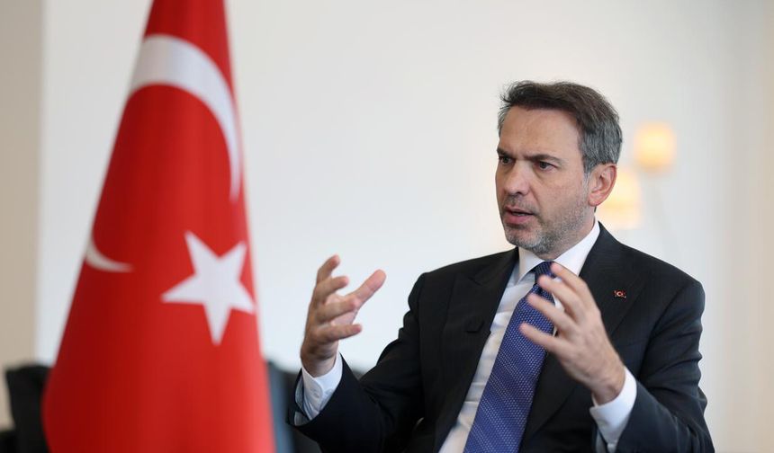 Bayraktar: Deniz üstü rüzgâr projesini Çinli şirketlerle yapacağız