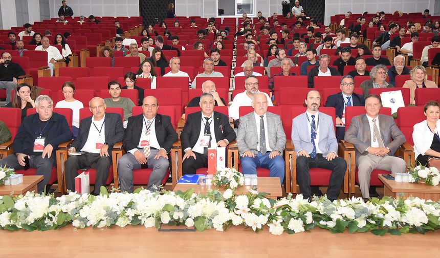 İzmir, iki önemli "Balıkçılık" toplantısına ev sahipliği yaptı