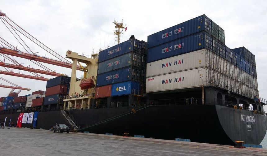 İyilik Gemisi Mersin'den Sudan'a uğurlandı