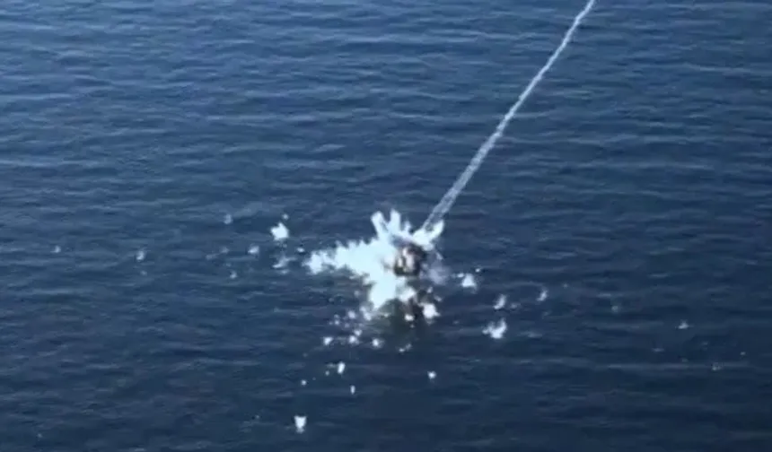 İran Deniz Kuvvetleri harekete geçti