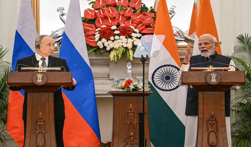 Putin’den Hindistan’a “Kesintisiz yakıt” sözü: Washington’la gerilim tırmanıyor