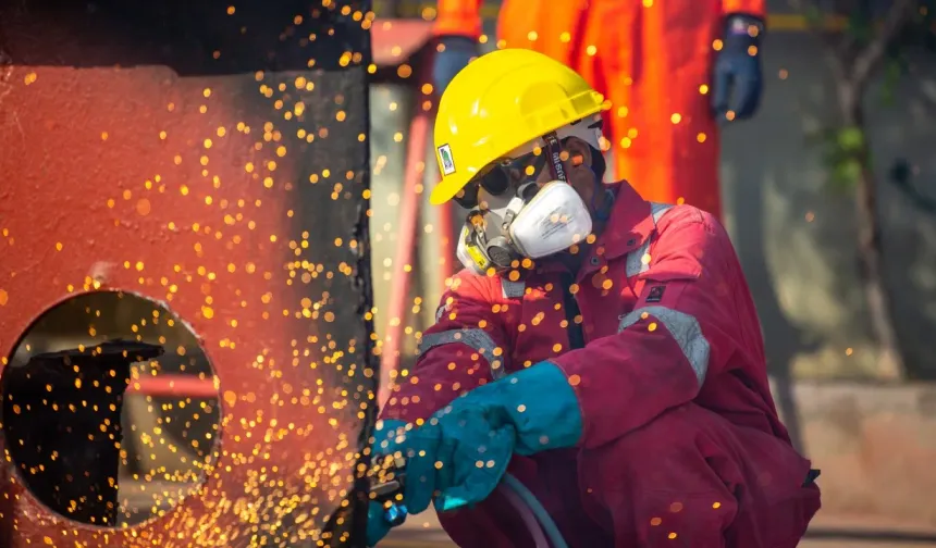 Geri dönüşümcüler, güçlü yük piyasaları ve düşen çelik fiyatlarıyla karşı karşıya