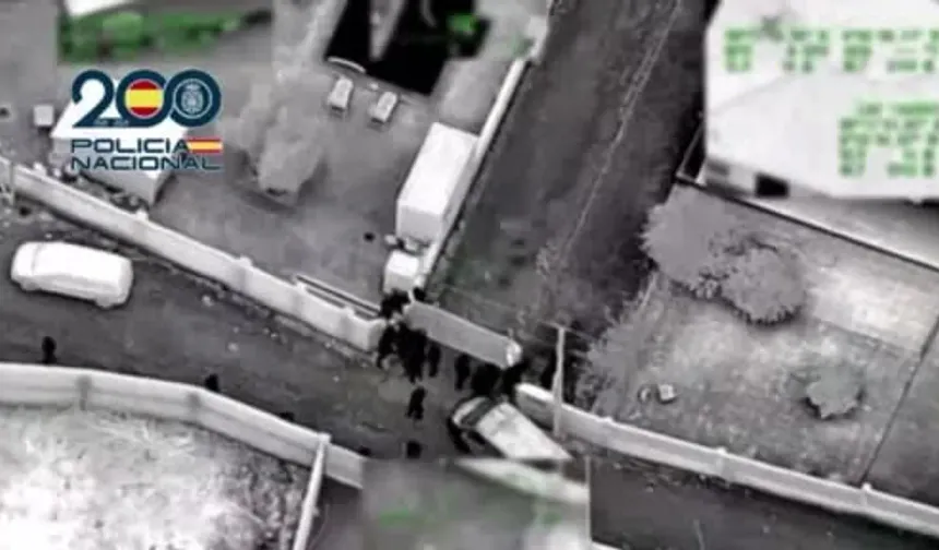 Atlantik’te yüzer üs kuran dev uyuşturucu şebekesi çökertildi