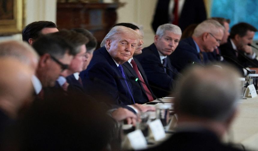 Trump’tan İran’la ticaret yapan ülkelere gümrük vergisi hamlesi